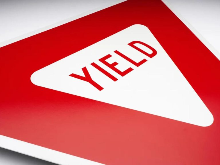 crypto-users-are-choosing-juicy-yields-over-protection-putting-billions-at-risk-of-hacks